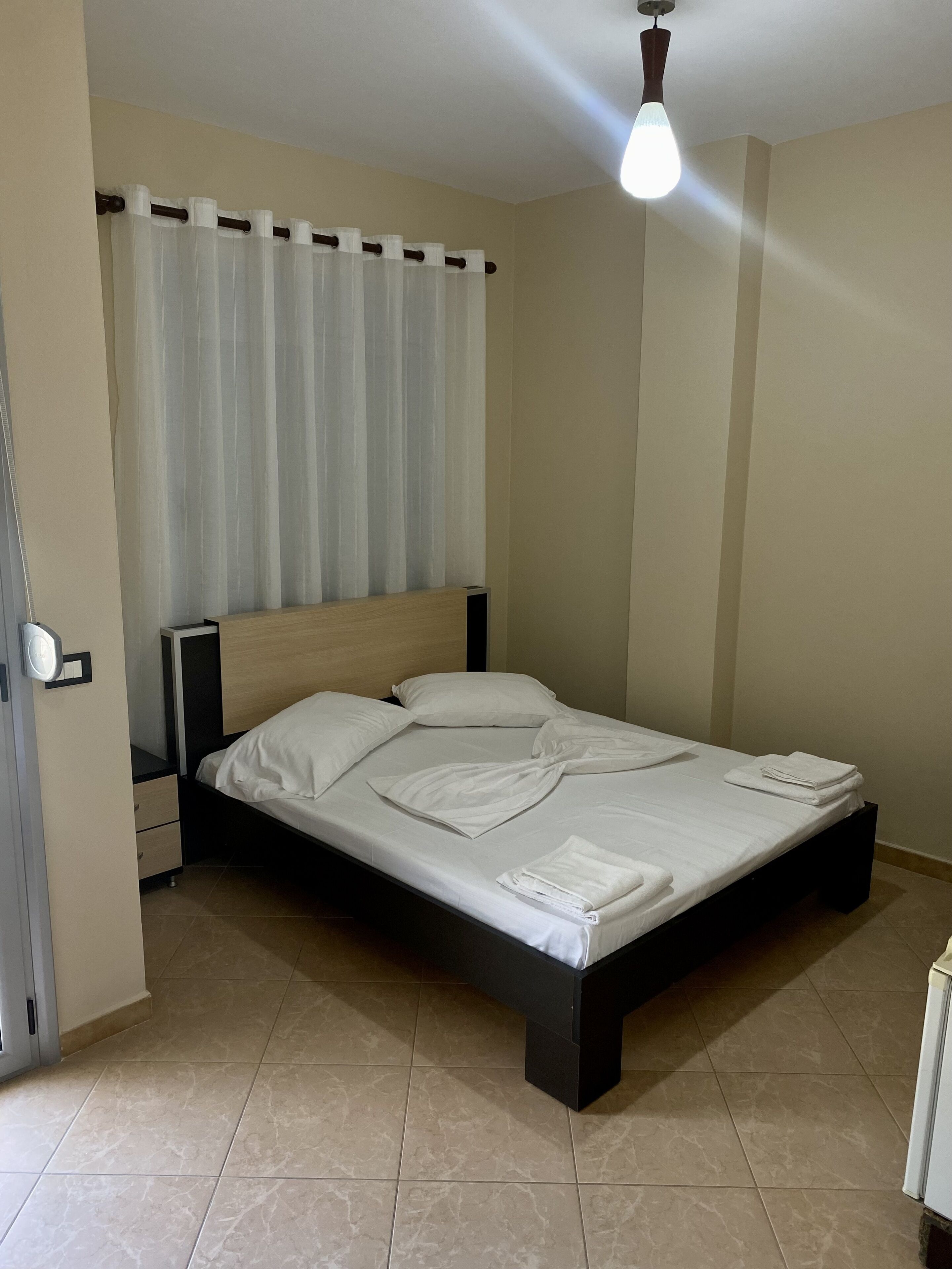 Photo - Al Hotel