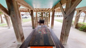 Outdoor dining - Parking for Boat, Golf Cart Access, In Town (Port Aransas)