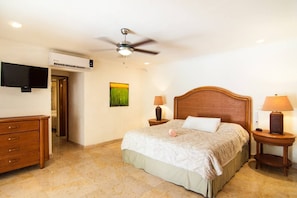 3 chambres, espace de travail pour ordinateurs portables