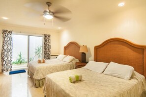 3 bedrooms, laptop workspace, iron/ironing board, bed sheets