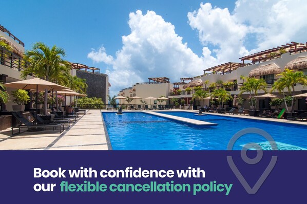 Outdoor pool, sun loungers