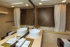 Bathroom - Aldea Thai - Oceanfront PH, Rooftop & Private Pool (Playa del Carmen)