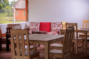 Breakfast, lunch, dinner served; local and international cuisine