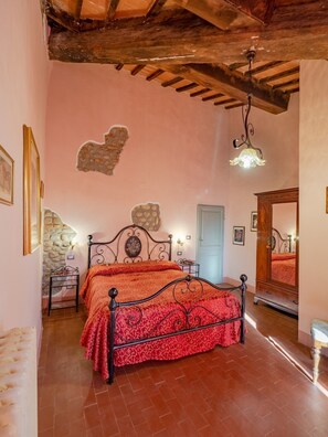 Villa (1 Bedroom) | 17 Schlafzimmer, Bügeleisen/Bügelbrett, Bettwäsche