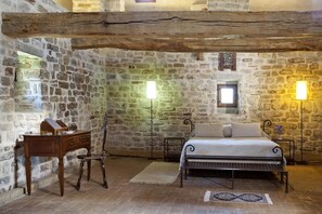 Villa (1 Bedroom) | 15 bedrooms, iron/ironing board, bed sheets - Castello Degli Arcieri (Gubbio)