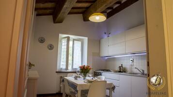 Villa (4 Bedrooms) | Cuisine privée