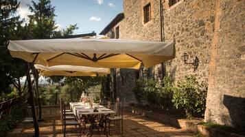 Villa (5 Bedrooms) | Balcone