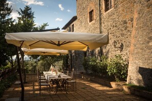 Villa (5 Bedrooms) | Balkong