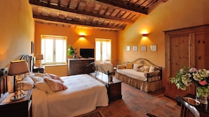 Villa (Multiple Bedrooms)