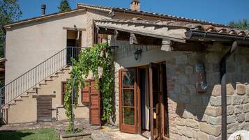 Perincian bahagian luar