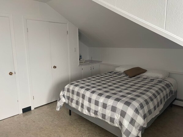 1 bedroom, WiFi, bed sheets, wheelchair access
