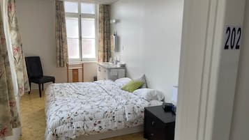 1 bedroom, WiFi, bed sheets, wheelchair access