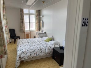 1 soverom, wi-fi, sengetøy og rullestolvennlig