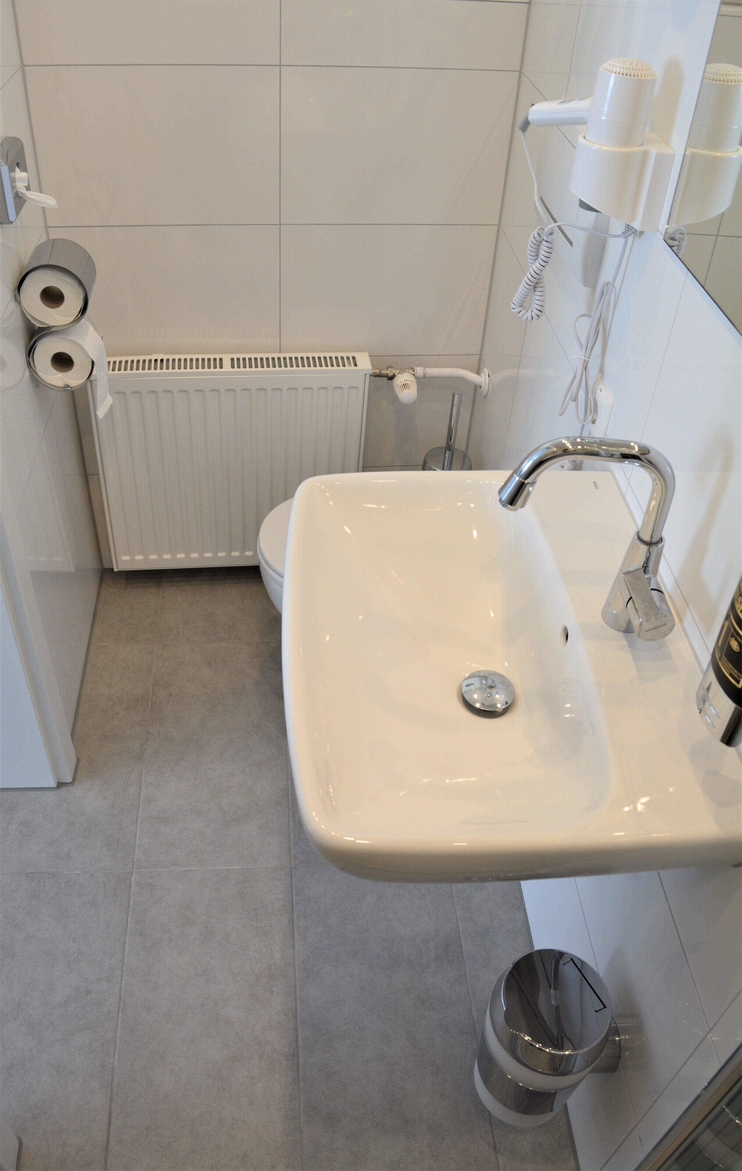 deluxe double or twin room | bathroom | shower, hair dryer, towels, soap