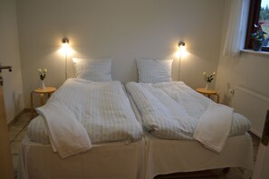 1 quarto, Wi-Fi de cortesia, roupa de cama
