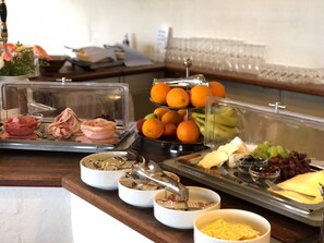 뷔페 아침 식사