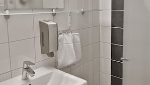 Bathroom - Amadeus Hotell (Hallands län)