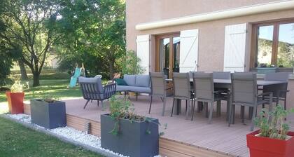 LE CLOS FLEURI..........