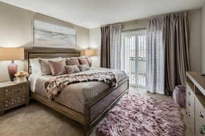 2 habitaciones, escritorio, tabla de planchar con plancha y wifi gratis