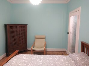 1 chambre, fer et planche à repasser, Wi-Fi, draps fournis