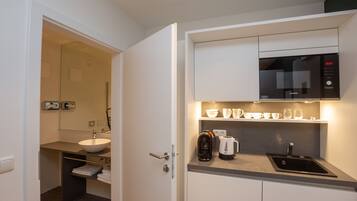 Executive-Apartment, 1 Schlafzimmer | Eigene Kochnische | KĂŒhlschrank, Mikrowelle, Espressomaschine