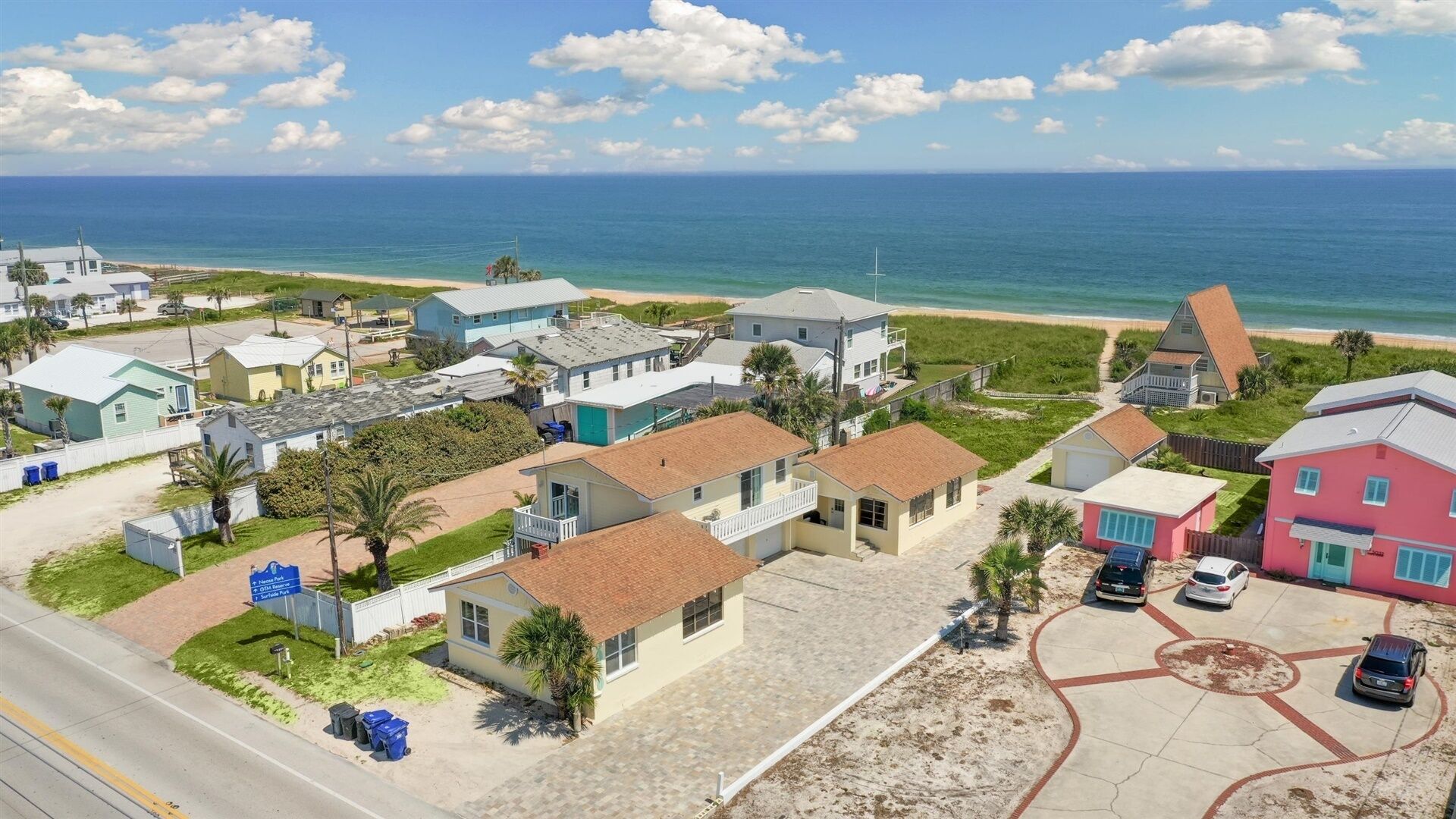 2 bedroom, 1 bath unit with beach access.  Just minutes from St. Augustine!