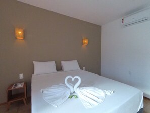 Suite com vista piscina