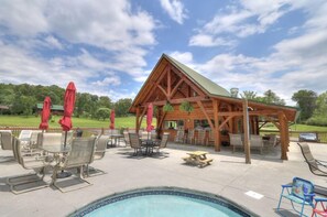Outdoor dining - Hot Tub + Pool Table and Fire Pit - Mountain Views! (Sevierville)