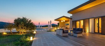 Luxury Villa Pearl of Hvar with Swimming Pool