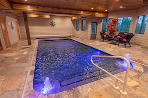 Indoor pool - The Appalachian- Mtn Views, Private/ Heated Indoor Pool, Game Room, Hot tub (Sevierville)