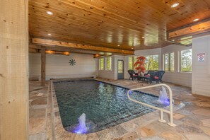 Indoor pool - The Appalachian- Mtn Views, Private/ Heated Indoor Pool, Game Room, Hot tub (Sevierville)