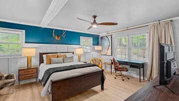 3 bedrooms, iron/ironing board, free WiFi, bed sheets