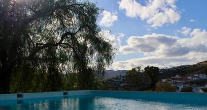 Cortijo el Puente (rural house)