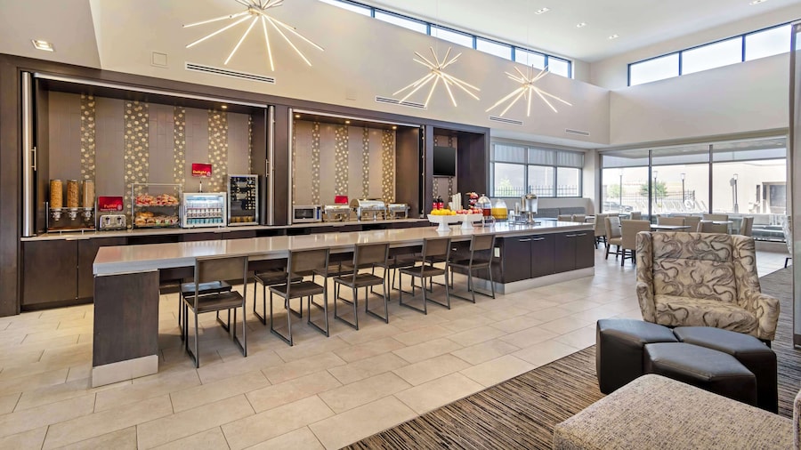 Best Western Plus Executive Residency Rigby's Water World Hotel