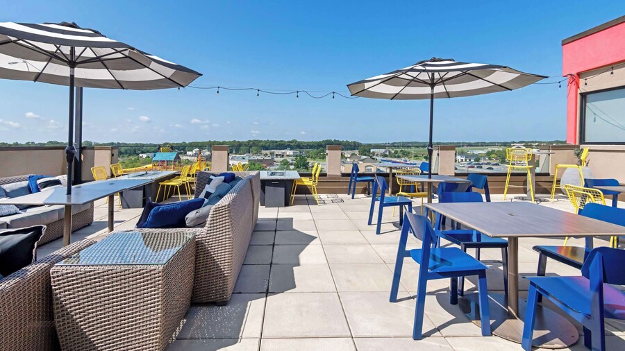 Best Western Plus Executive Residency Rigby's Water World Hotel