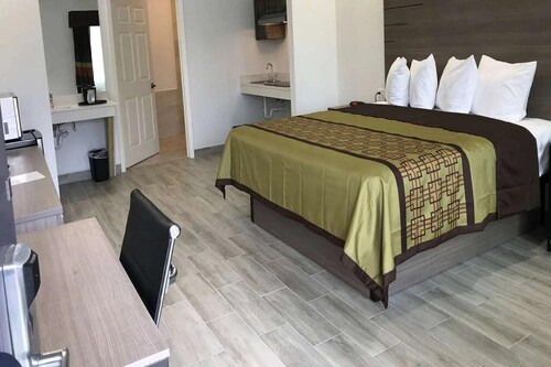 Surestay by Best Western Baytown