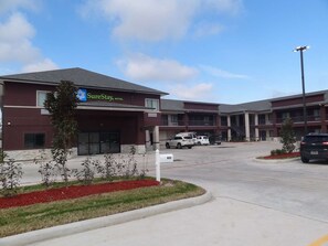 Exterior - Surestay by Best Western Baytown (Baytown)