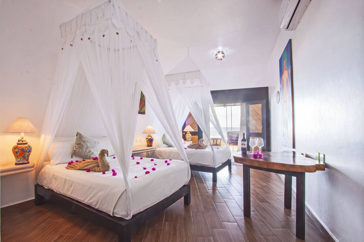 Luxury Double Room, Ensuite, Sea View