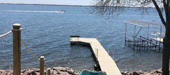 Yksityinen järven edessä omaisuus valtava patio!