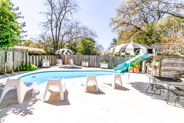 Outdoor pool, a heated pool