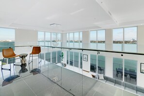 Smart TV 50 pulgadas con canales de televisión por cable, televisión