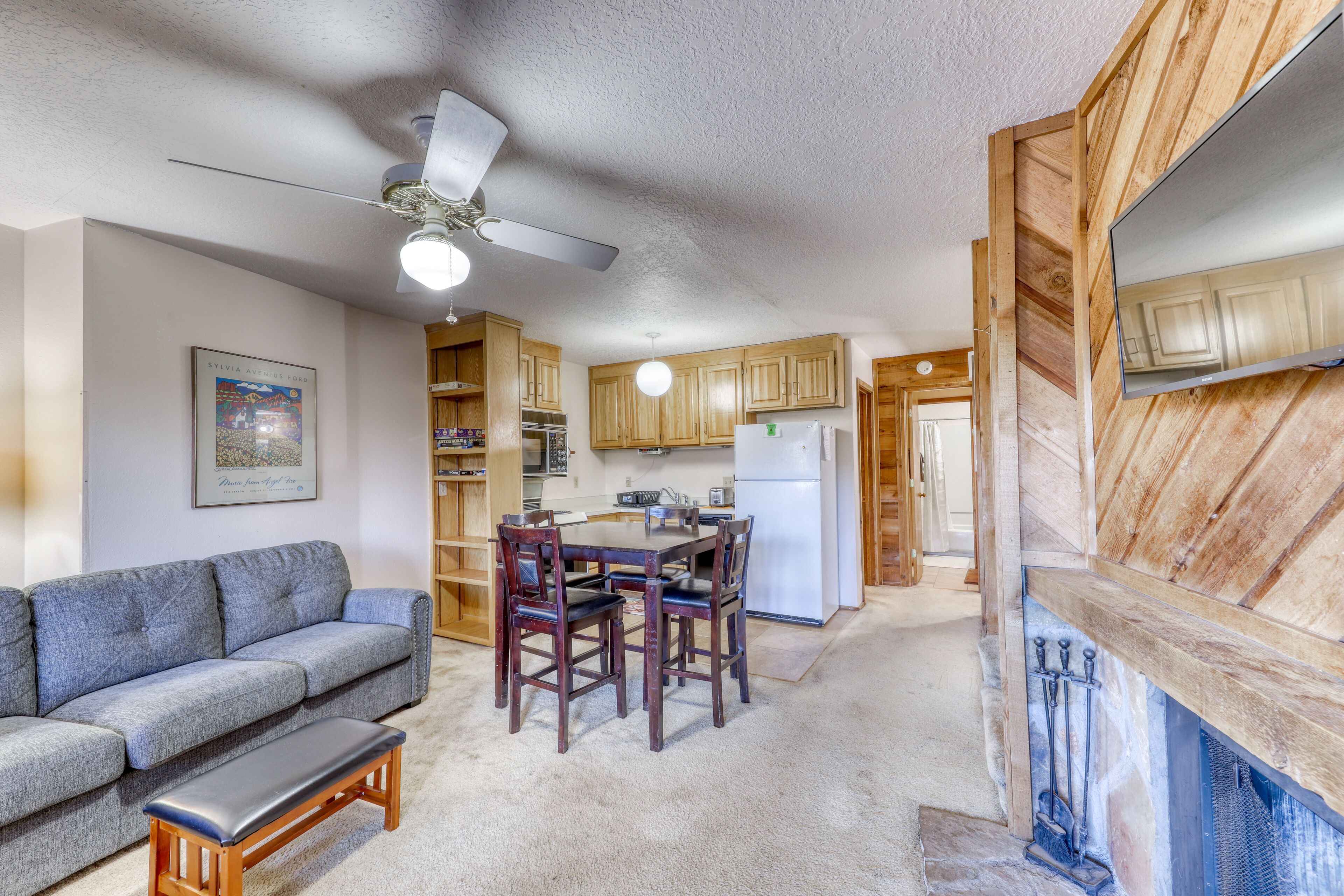 Fun, snug ski condo with free WiFi, cable, and wood burning fireplace!