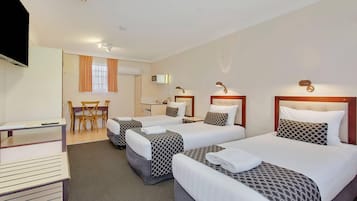 Room, 3 Twin Beds | Iron/ironing board, travel crib, rollaway beds, free WiFi