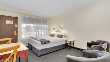 Room, 1 King Bed, Non Smoking (Upgrade) | Iron/ironing board, travel cot, rollaway beds, free WiFi