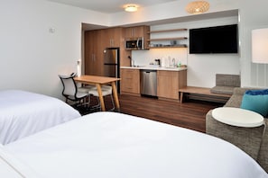 Studio, Multiple Beds | In-room safe, desk, laptop workspace, iron/ironing board