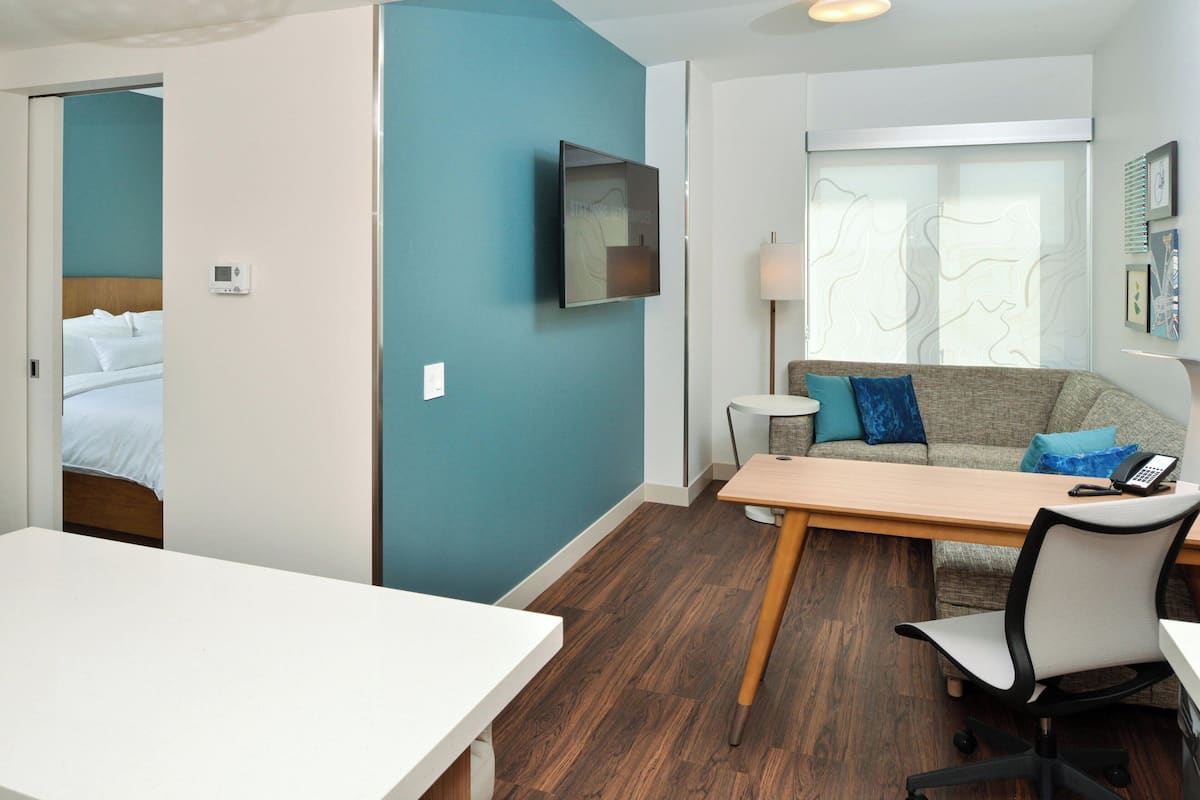Suite, 1 Schlafzimmer | Wohnzimmer