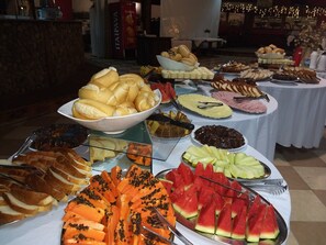Petit déjeuner buffet compris tous les jours