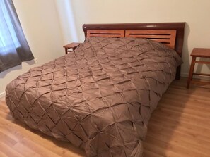 6 makuuhuonetta, silitysrauta/-lauta, Wi-Fi, vuodevaatteet