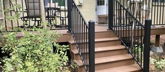 Spacious Guest Suite with Private Entrance, Hot tub, 2 Bedrooms, 1 Bath