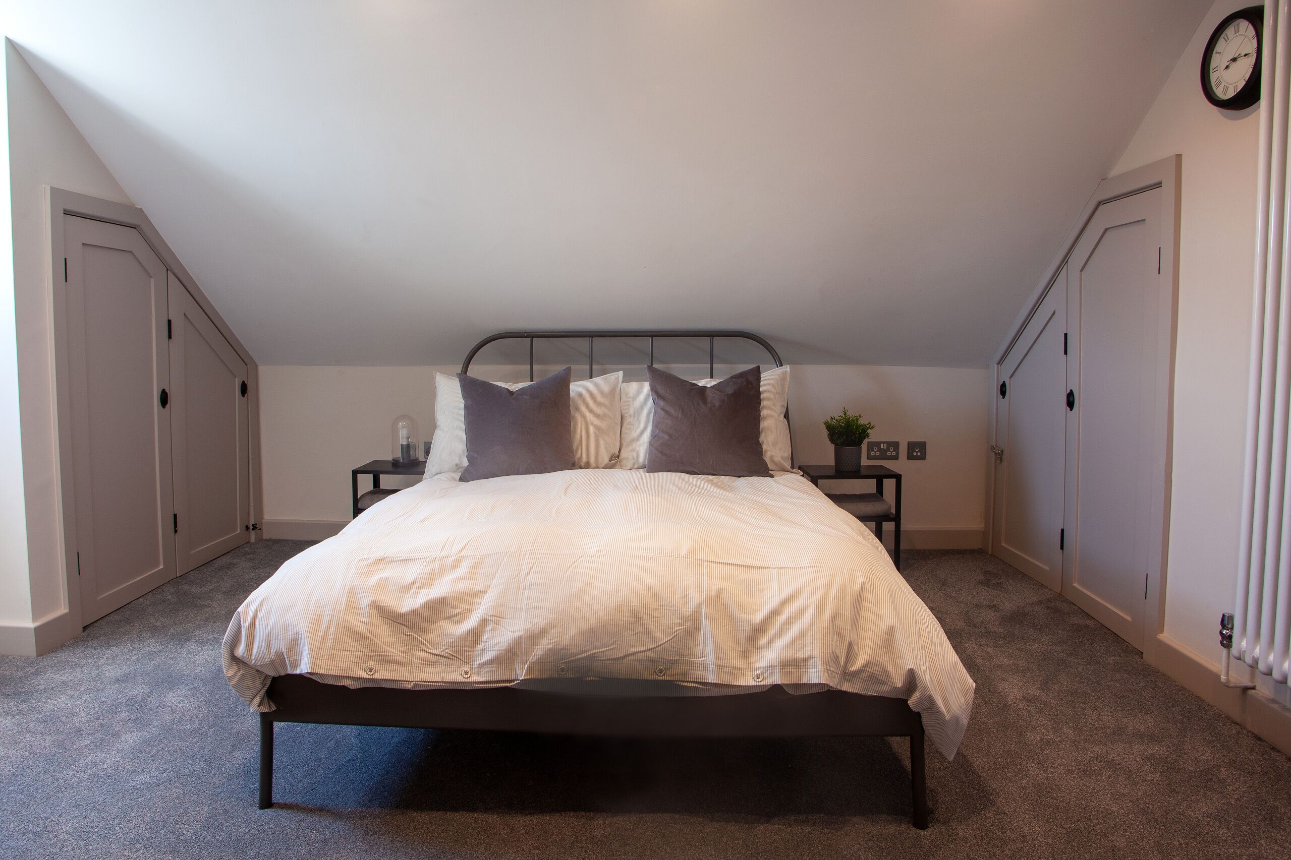 Luxury Apartment, Private Bathroom, City View | 3 bedrooms